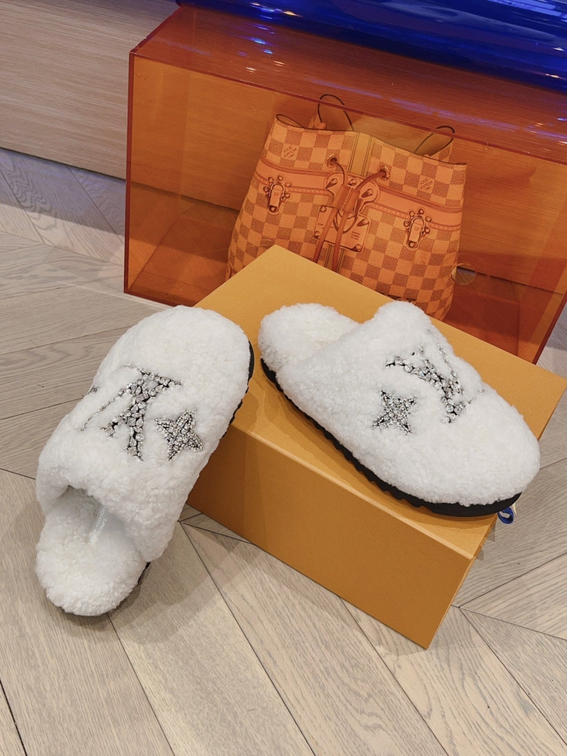 Louis Vuitton Slippers